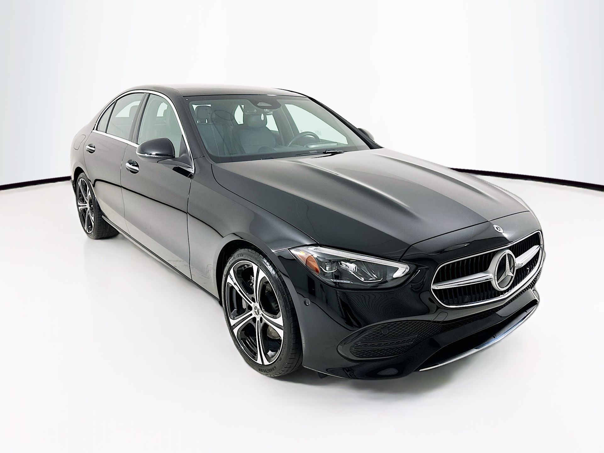 2025 Mercedes-Benz C-Class C 300's photo