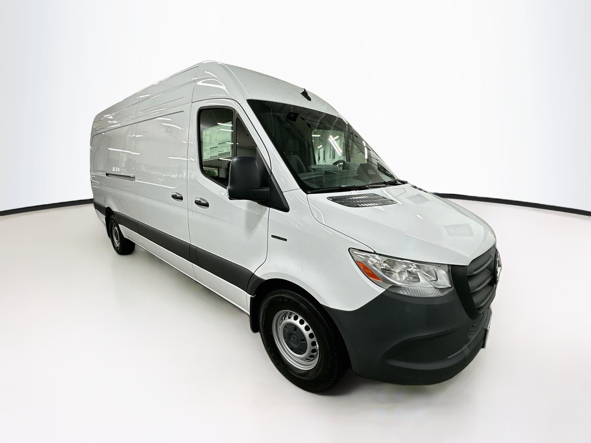 2025 Mercedes-Benz eSprinter Cargo Van
