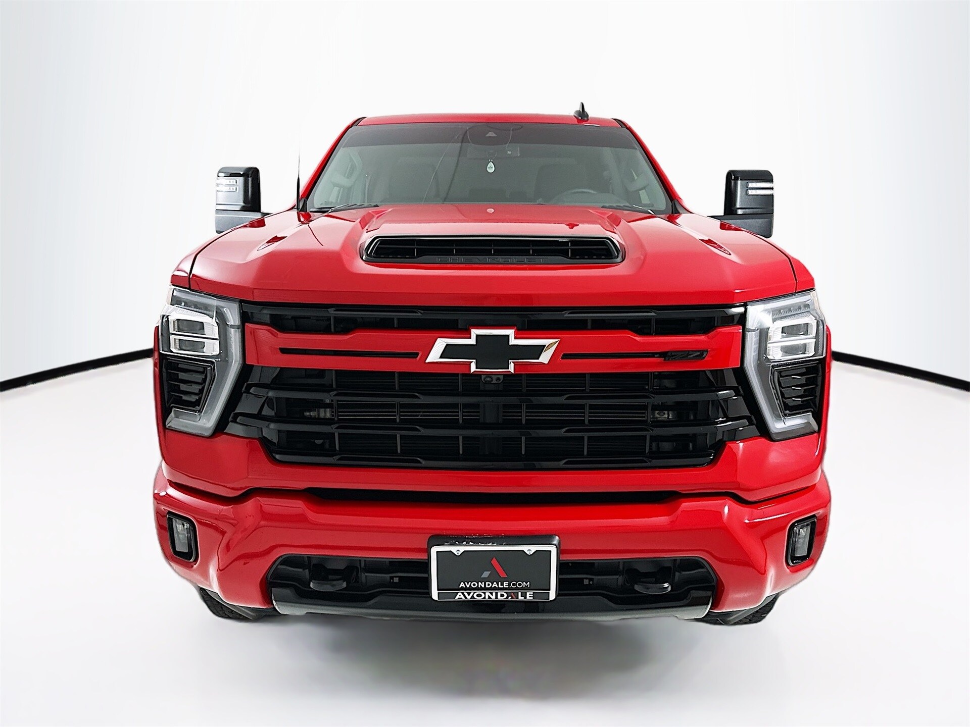 2024 Chevrolet Silverado 2500HD LT photo 2