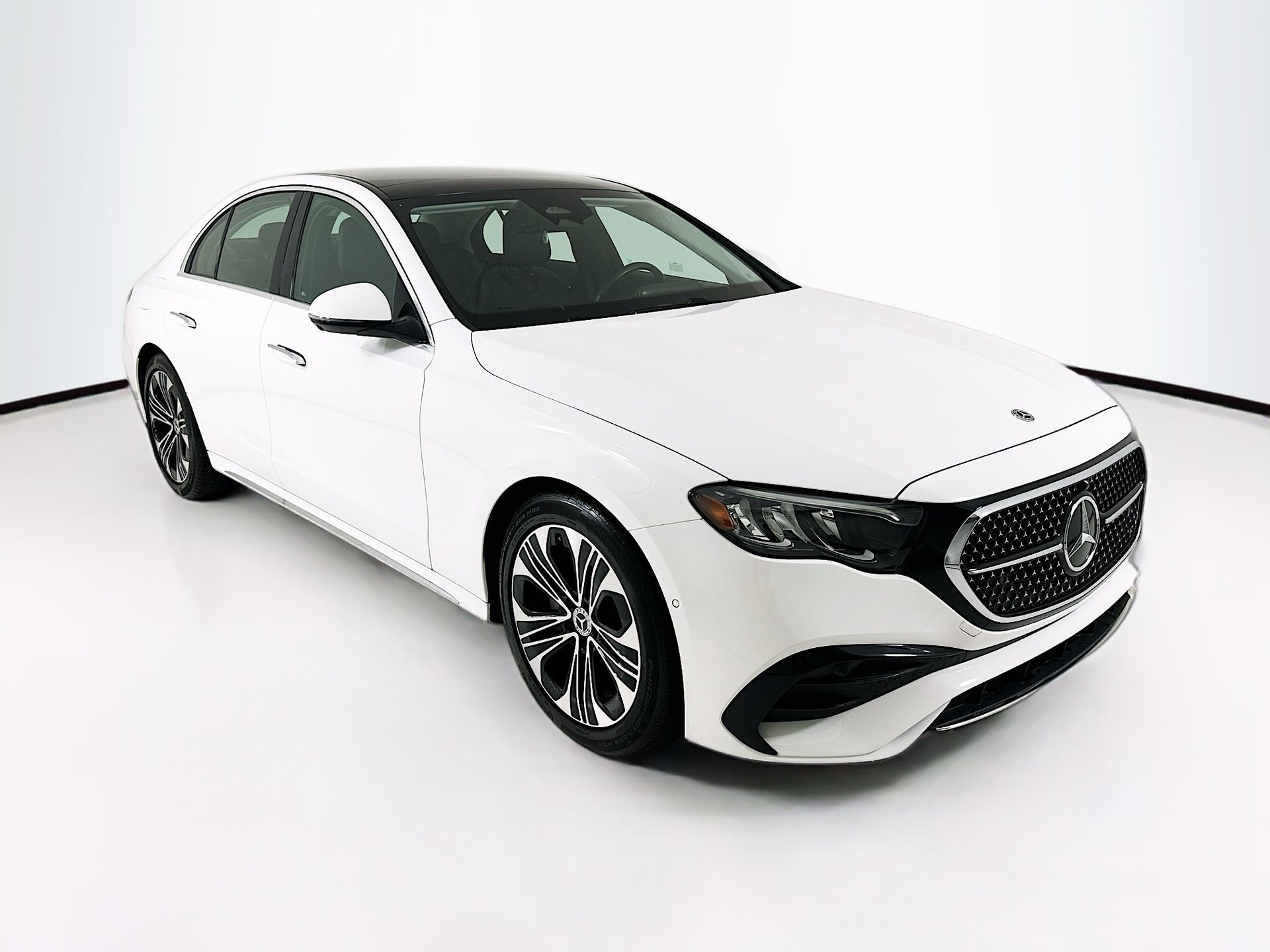 2025 Mercedes-Benz E-Class E350's photo