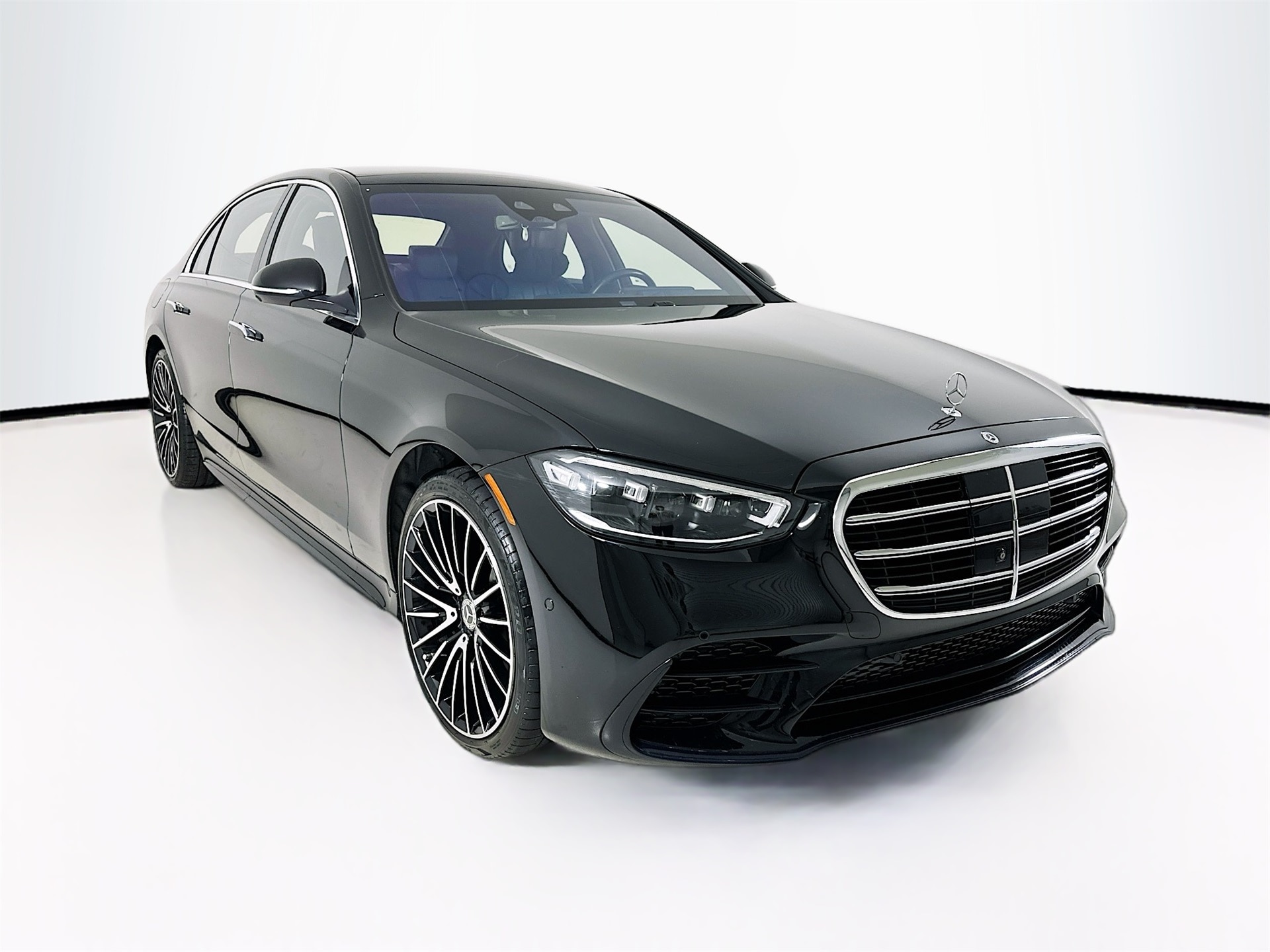 2022 Mercedes-Benz S-Class S 580's photo