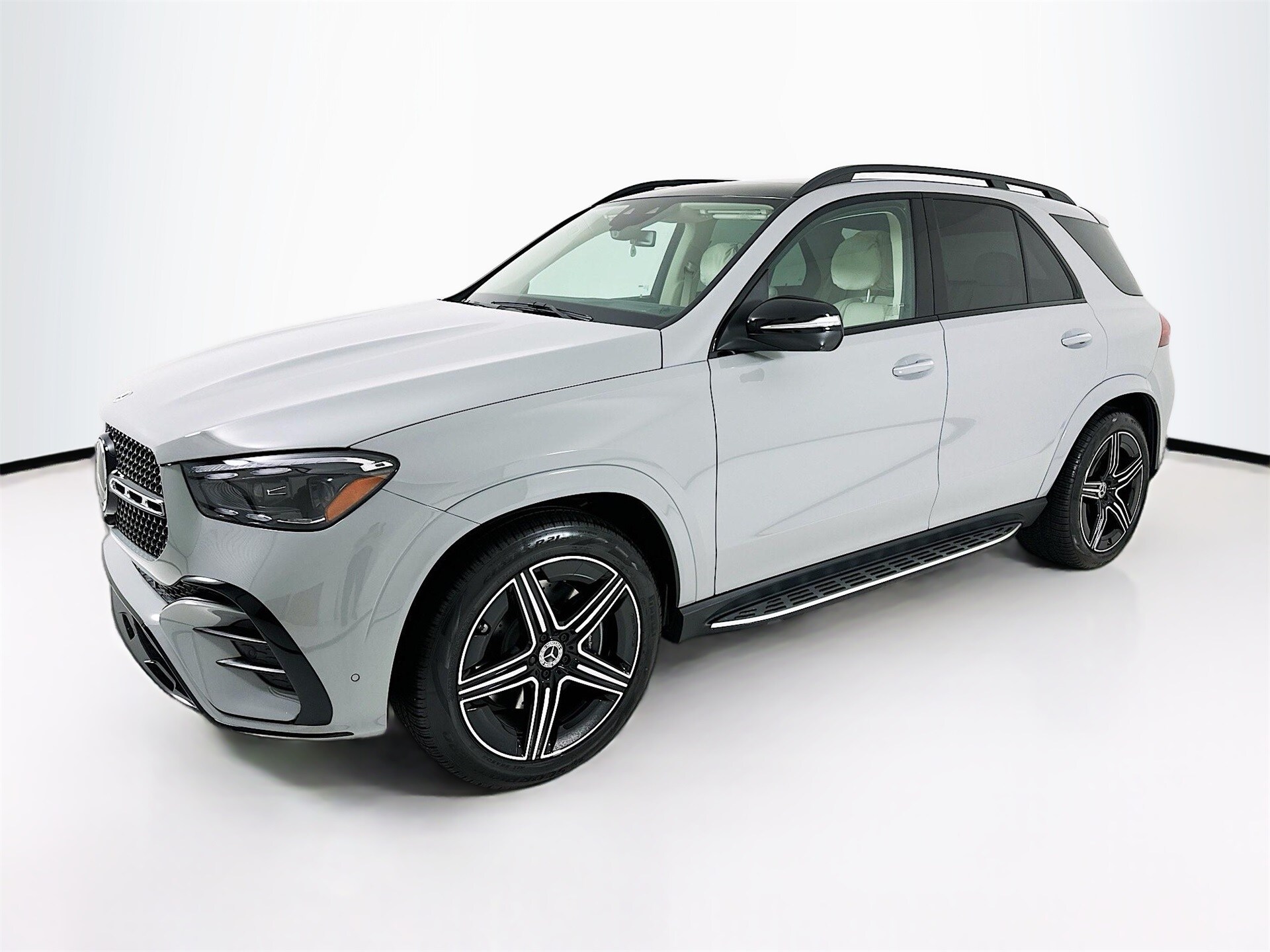 2026 Mercedes Benz GLE 450 4MATIC photo 3