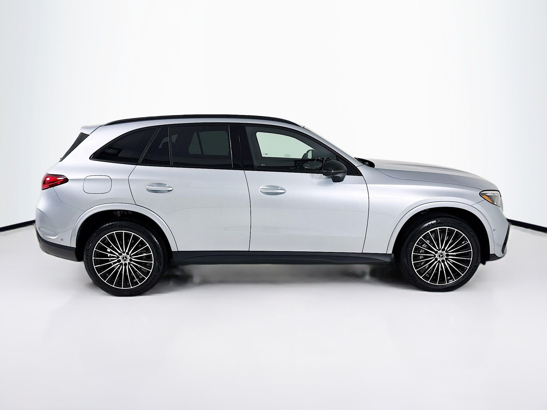 2026 Mercedes-Benz GLC Base - Photo 9