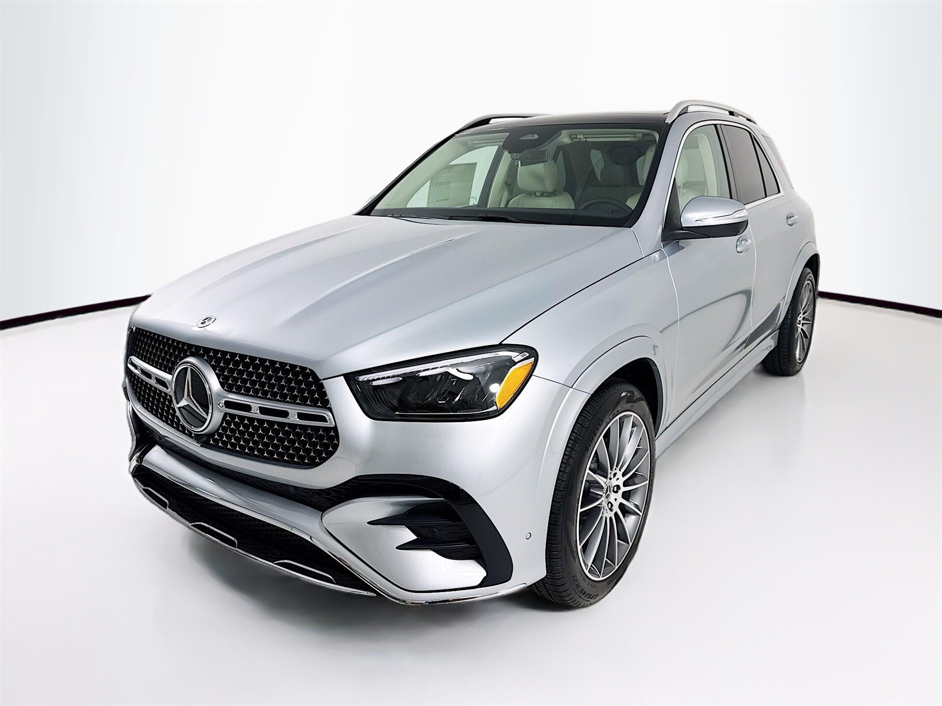 2025 Mercedes Benz GLE 350 4MATIC photo 3