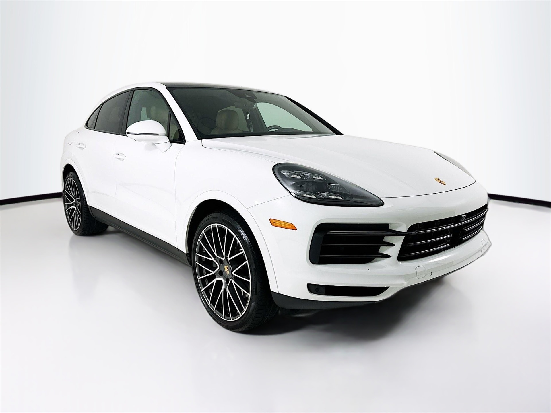 2023 Porsche Cayenne Coup Platinum Edition's photo