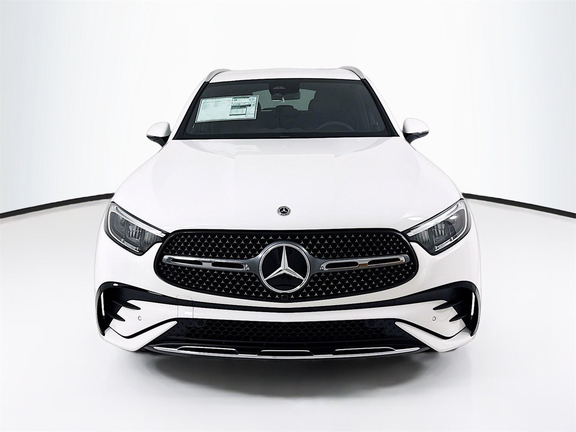 2025 Mercedes Benz GLC 300 4MATIC photo 2