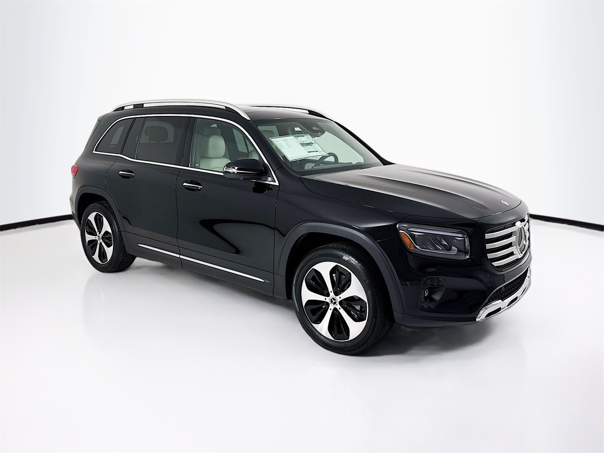 2026 Mercedes-Benz GLB GLB 250's photo