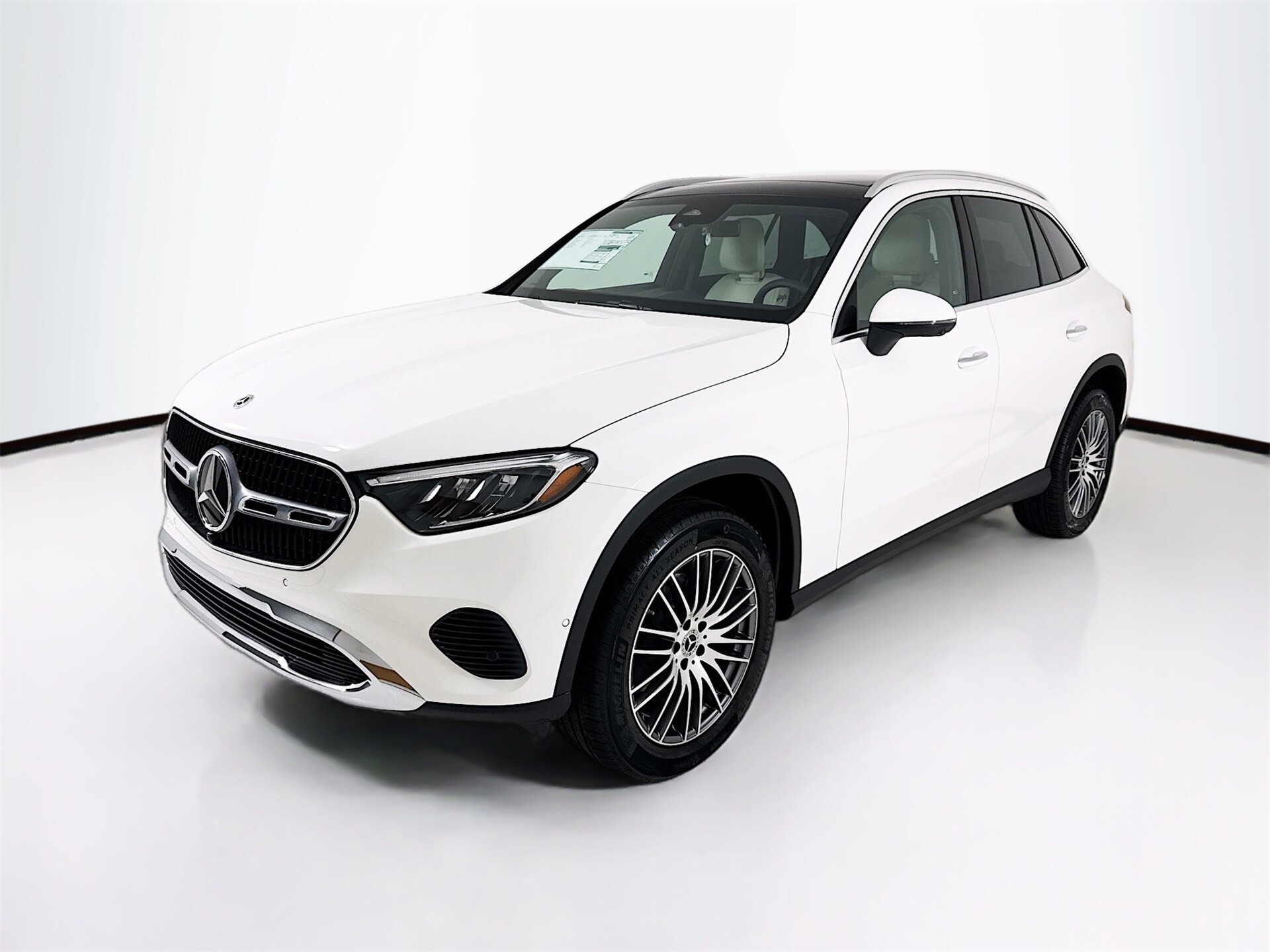 2026 Mercedes Benz GLC 300 photo 3