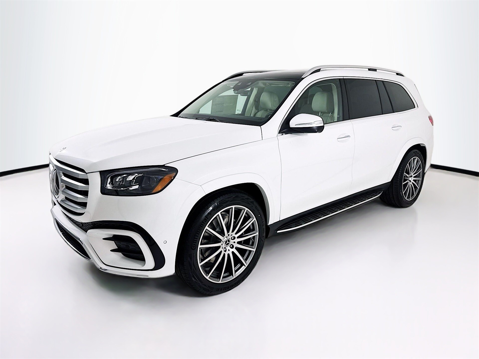 2026 Mercedes Benz GLS 450 4MATIC photo 2