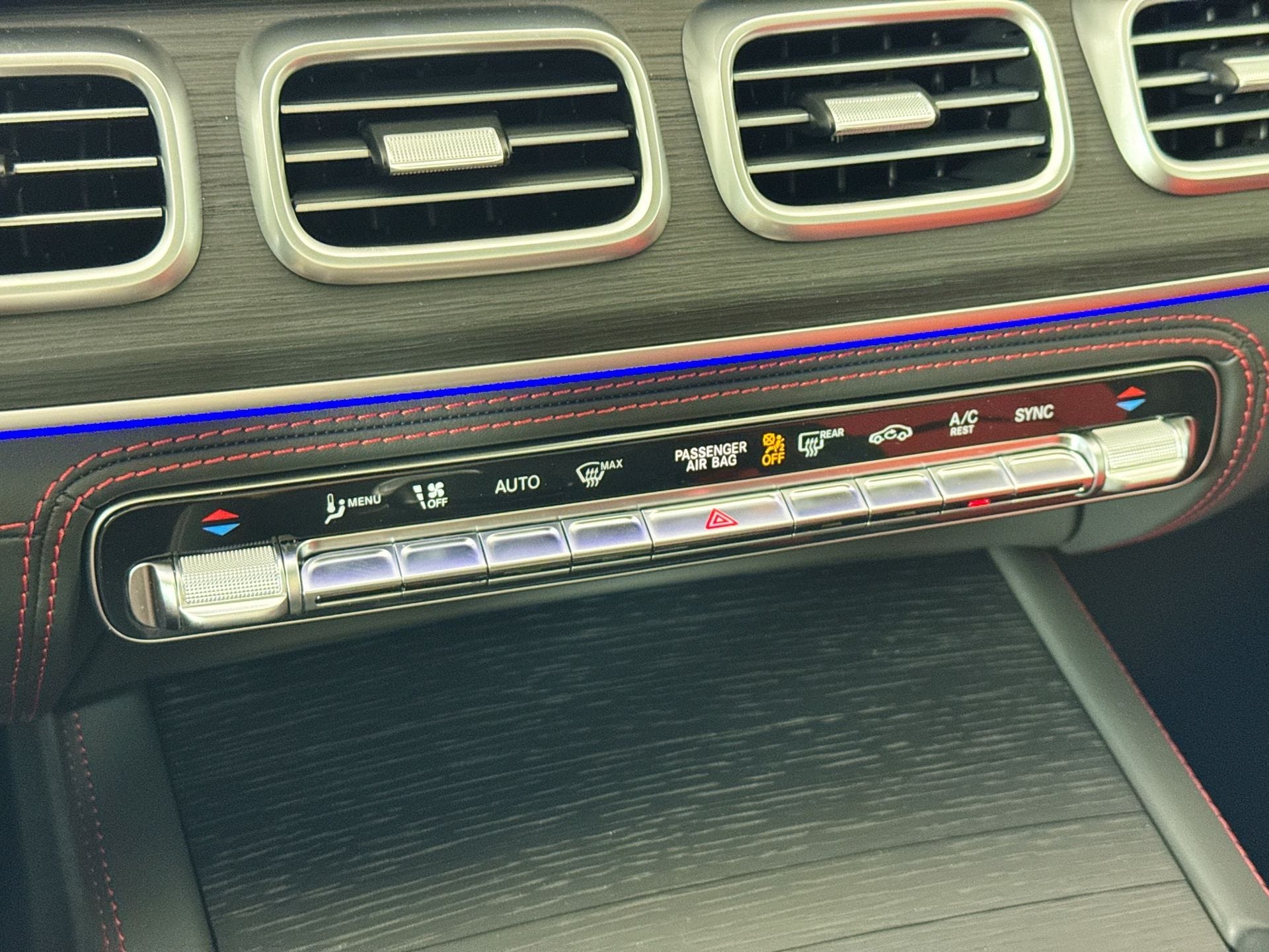 2026 Mercedes-Benz GLE AMG GLE63 S - Photo 17