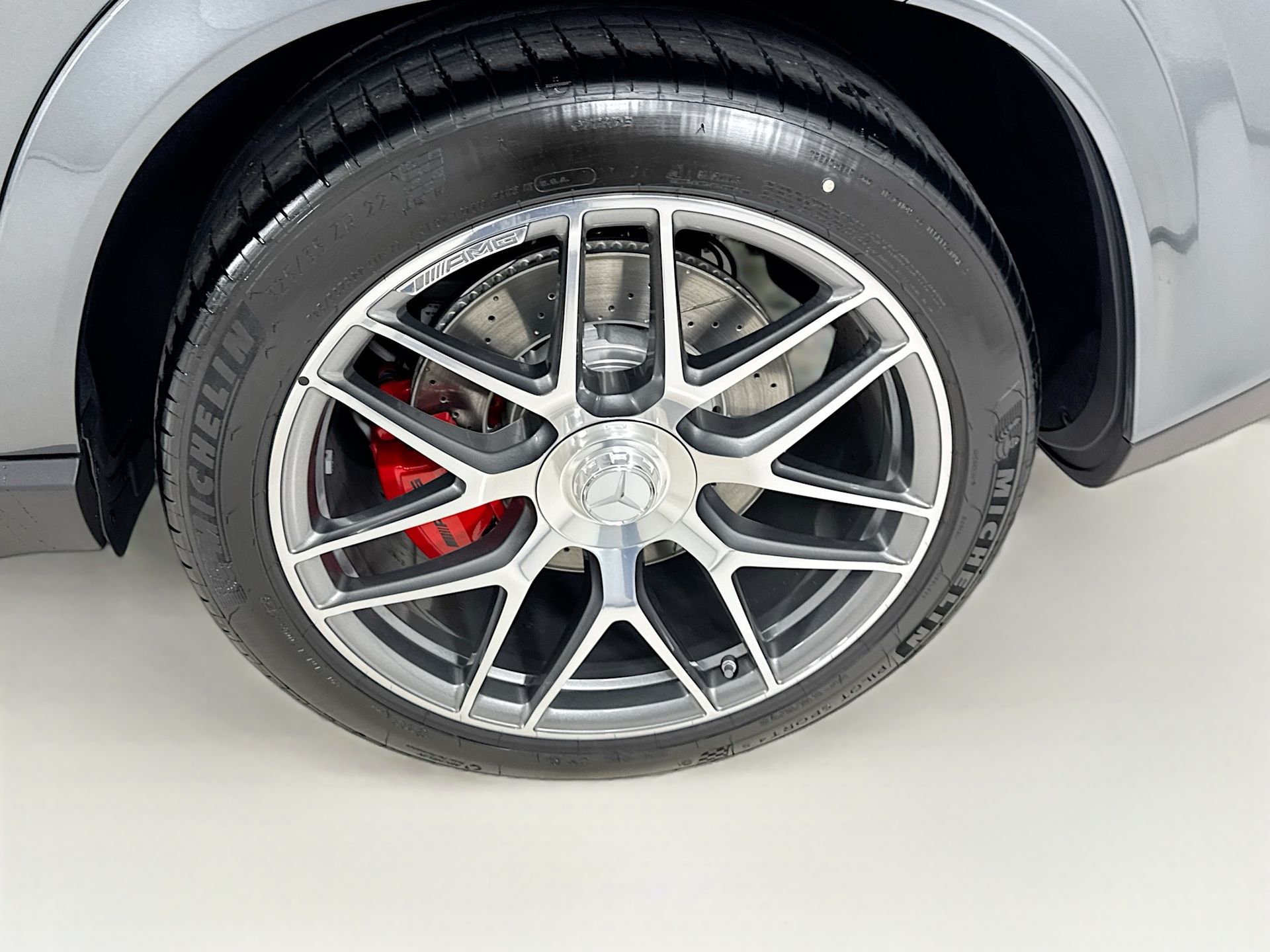 2026 Mercedes-Benz GLE AMG GLE63 S - Photo 34