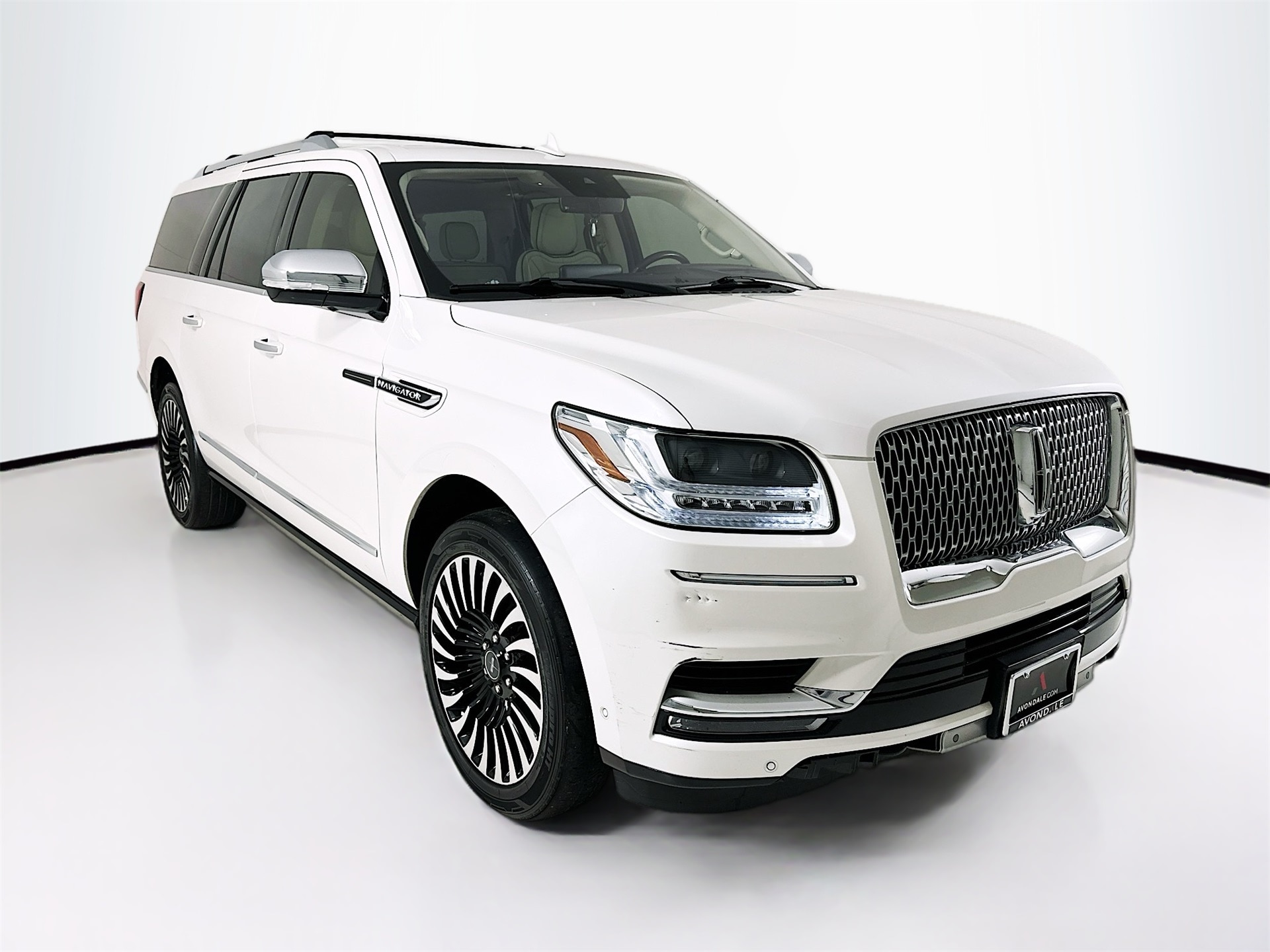2019 Lincoln Navigator Black Label's photo