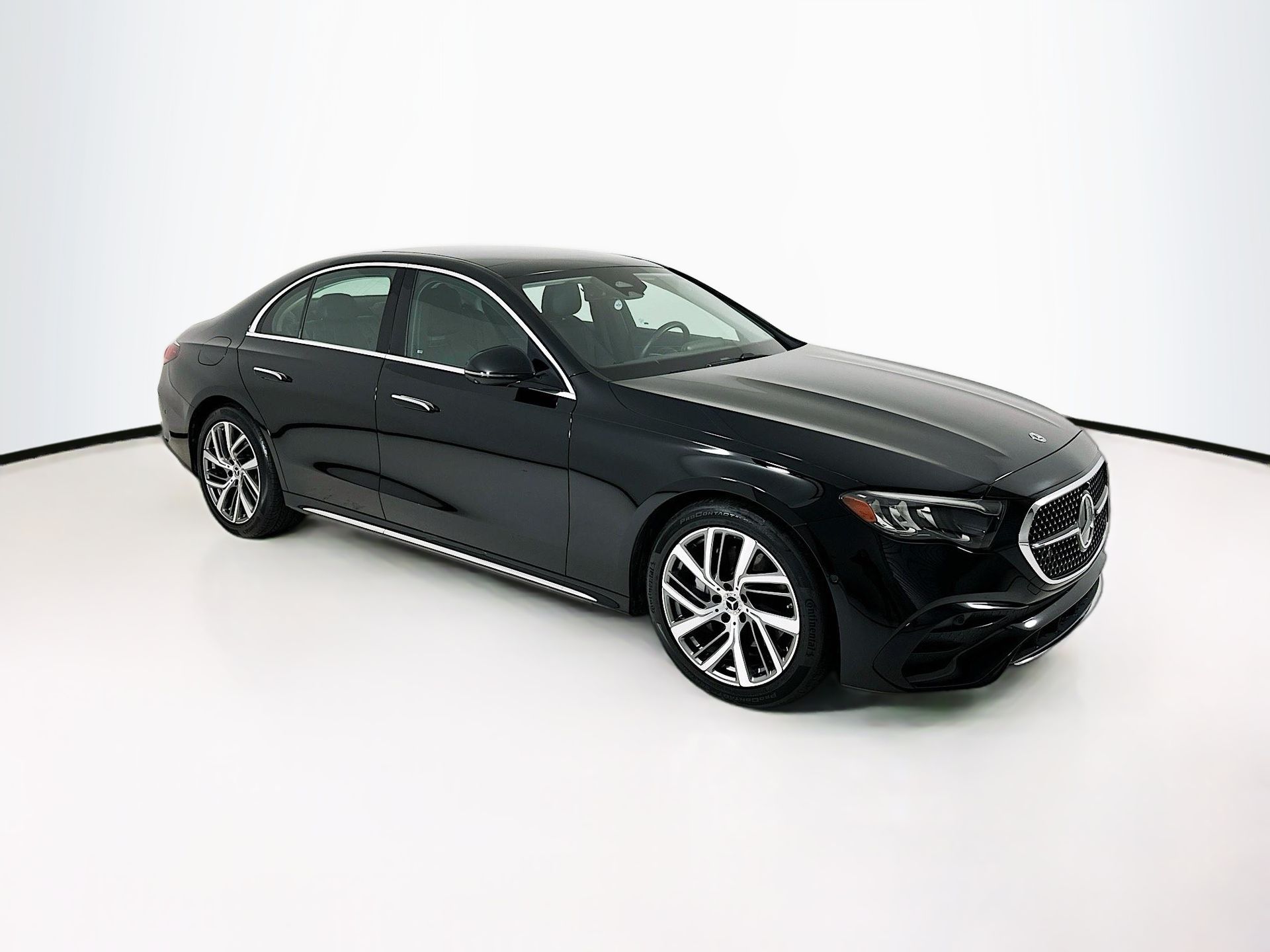 2025 Mercedes-Benz E-Class E350 4MATIC's photo