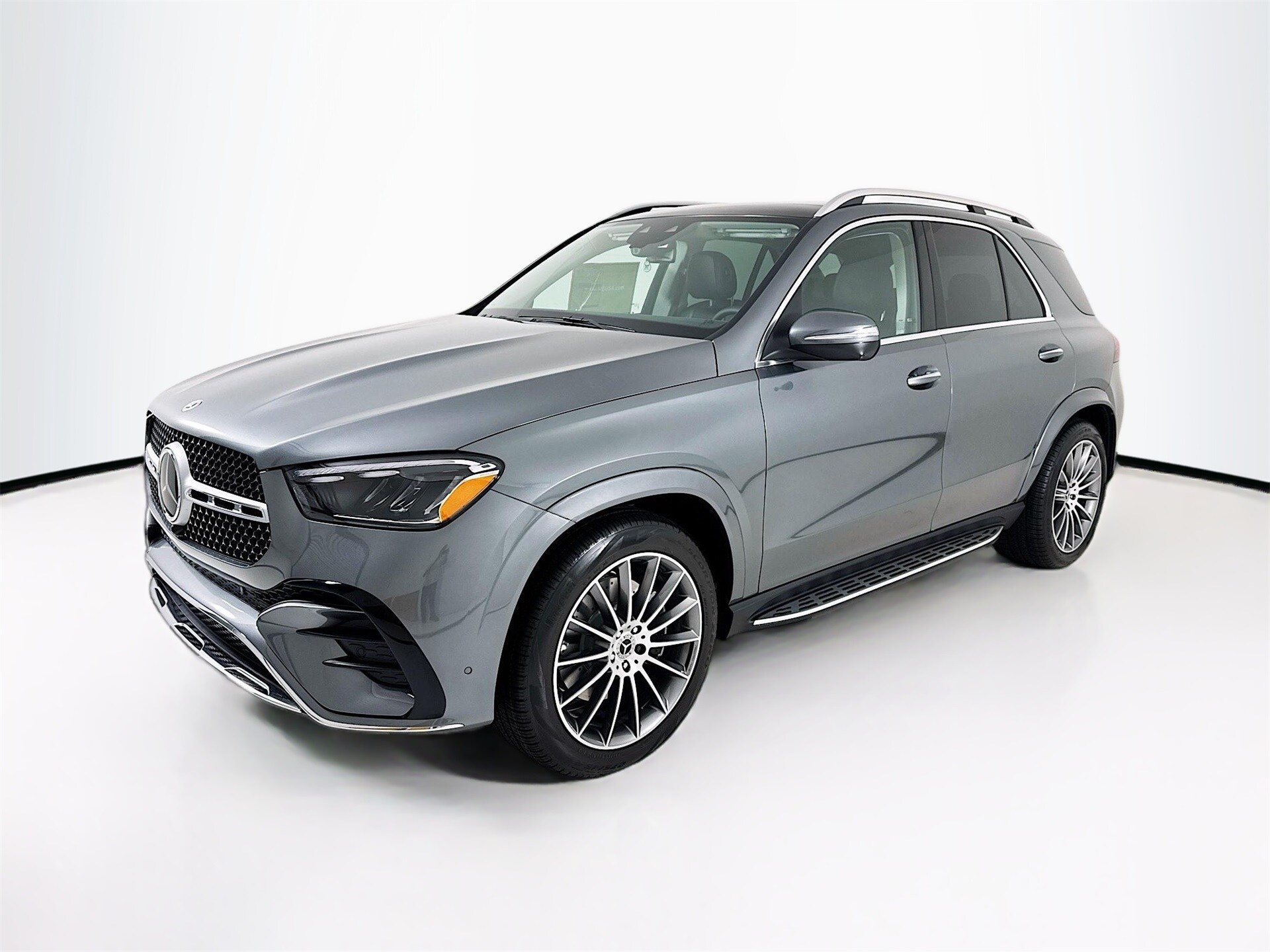 2026 Mercedes Benz GLE 450 4MATIC photo 3