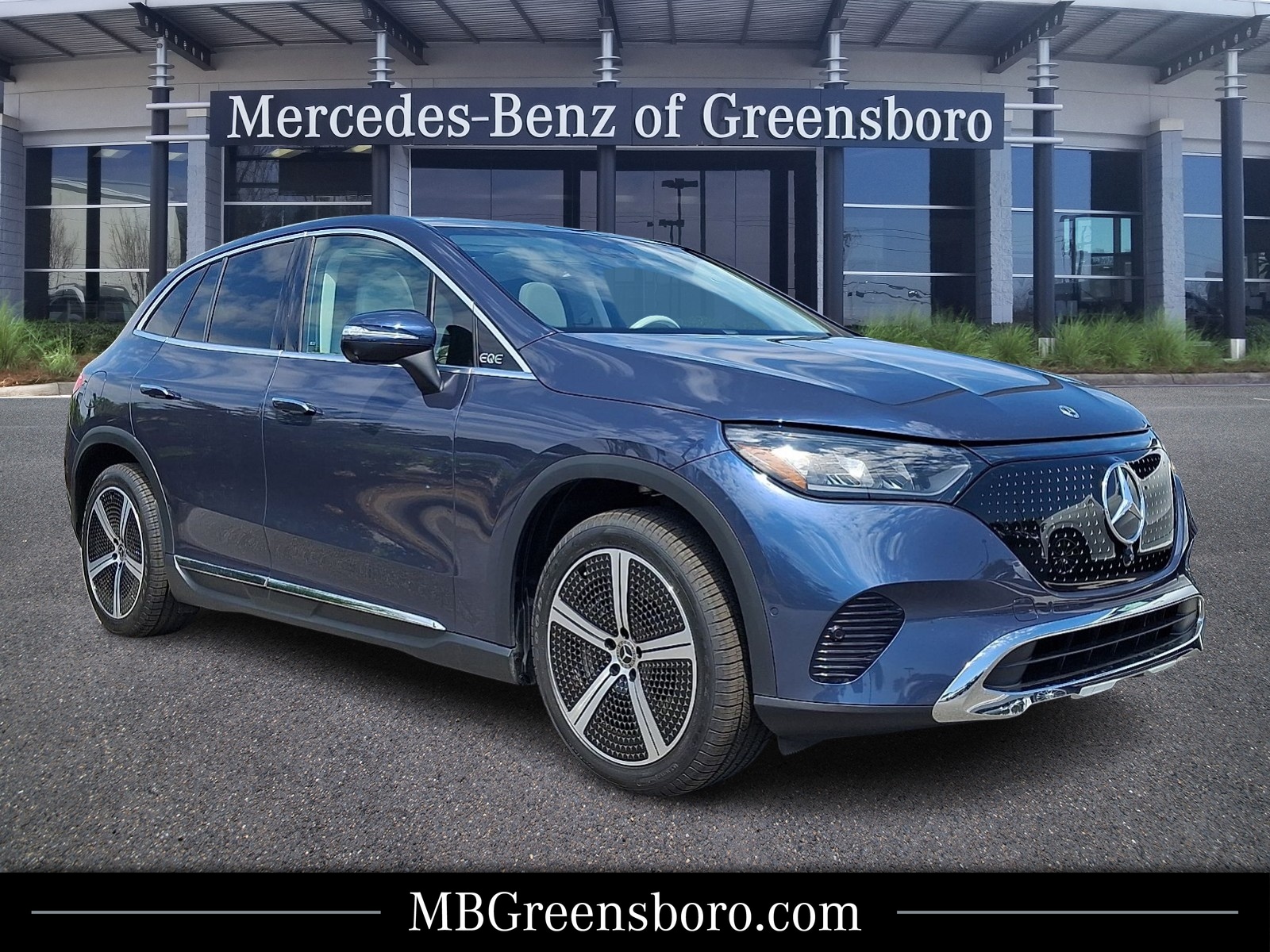 2023 Mercedes-Benz EQE SUV EQE 350 4MATIC's photo