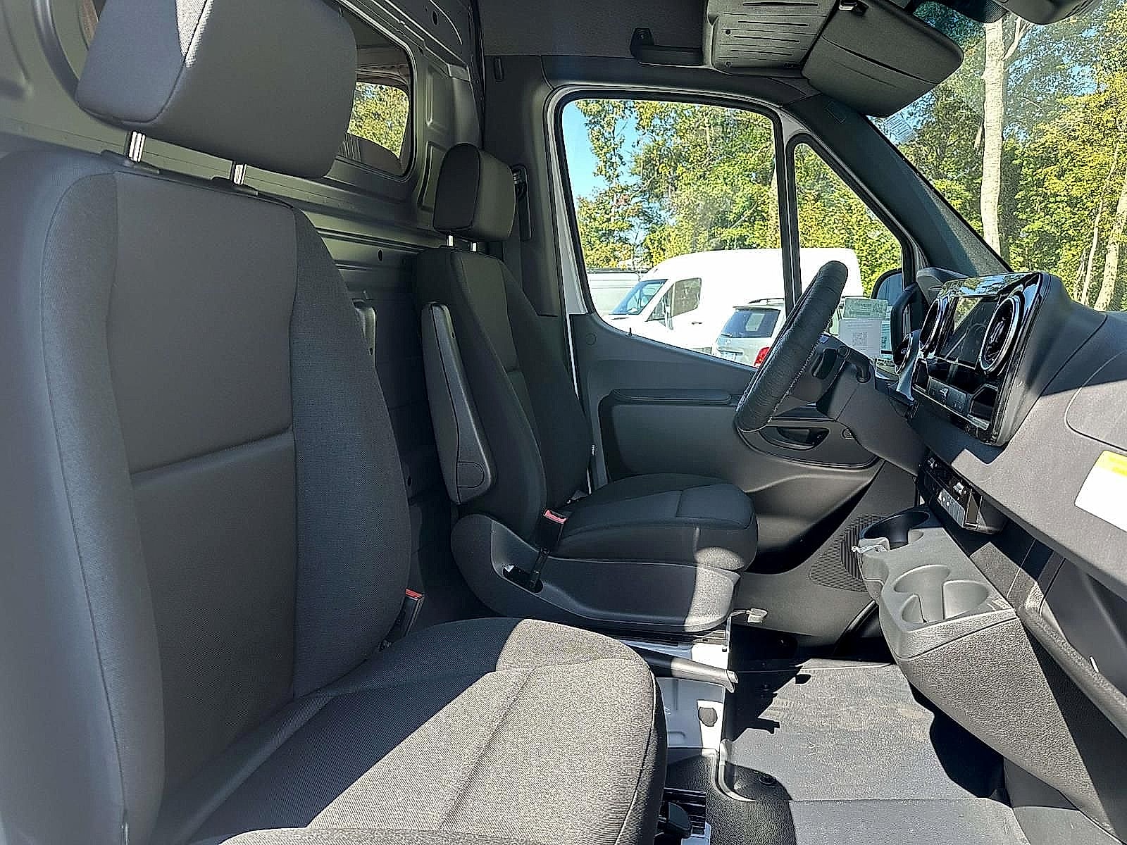 2025 Mercedes-Benz Sprinter Cargo Van Base - Photo 6