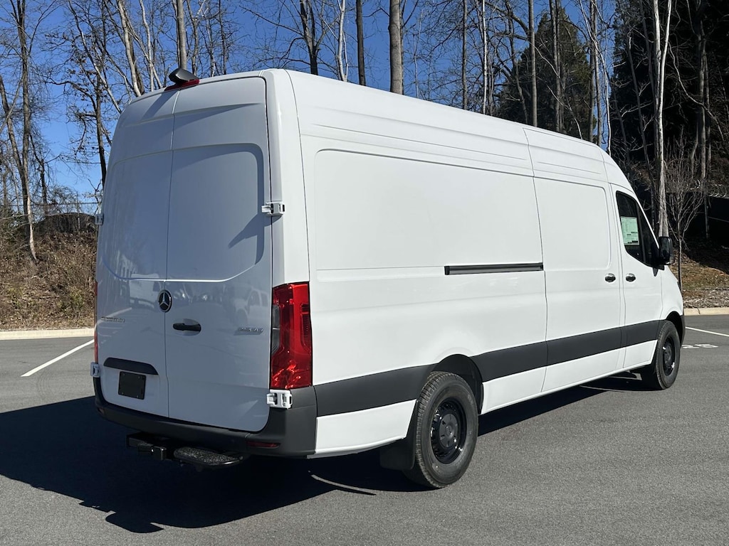 New 2025 Mercedes-Benz Sprinter 2500 High Roof 4-Cyl Diesel HO Full-size Cargo Van
