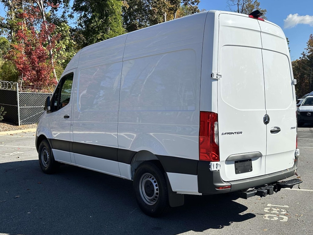 New 2026 Mercedes-Benz Sprinter 2500 Standard Roof 4-Cyl Diesel Full-size Cargo Van