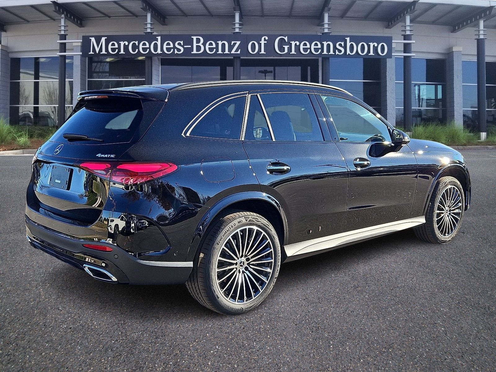 2026 Mercedes Benz GLC 300 4MATIC photo 2