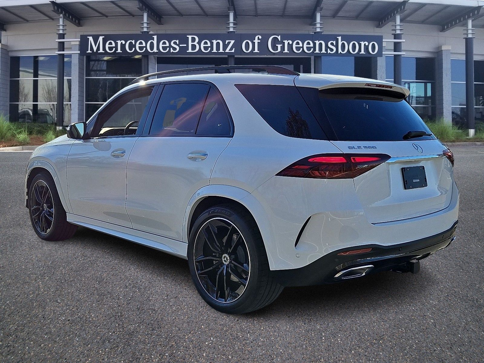 2026 Mercedes Benz GLE 580 4MATIC photo 3