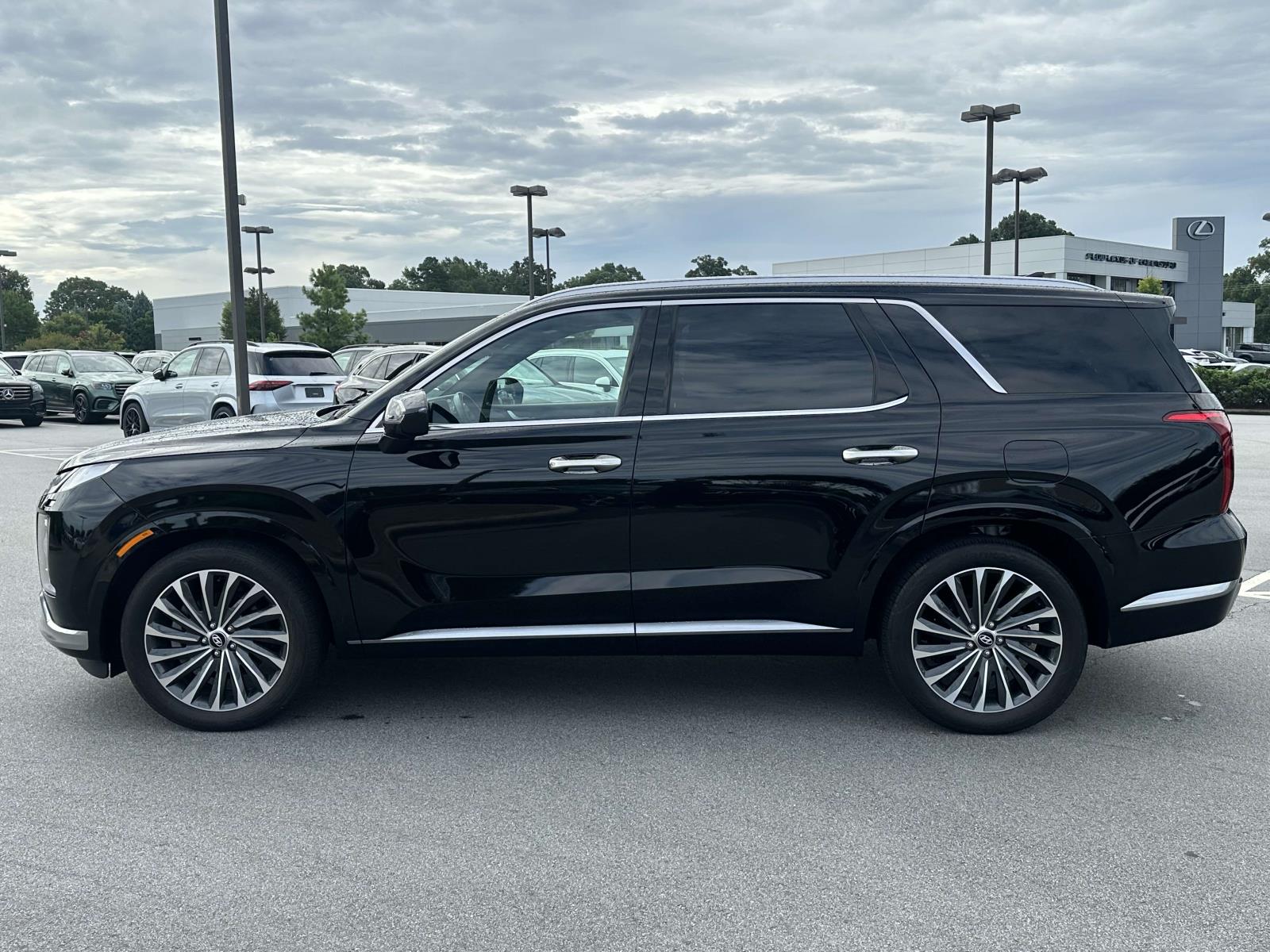 2023 Hyundai Palisade Calligraphy photo 3