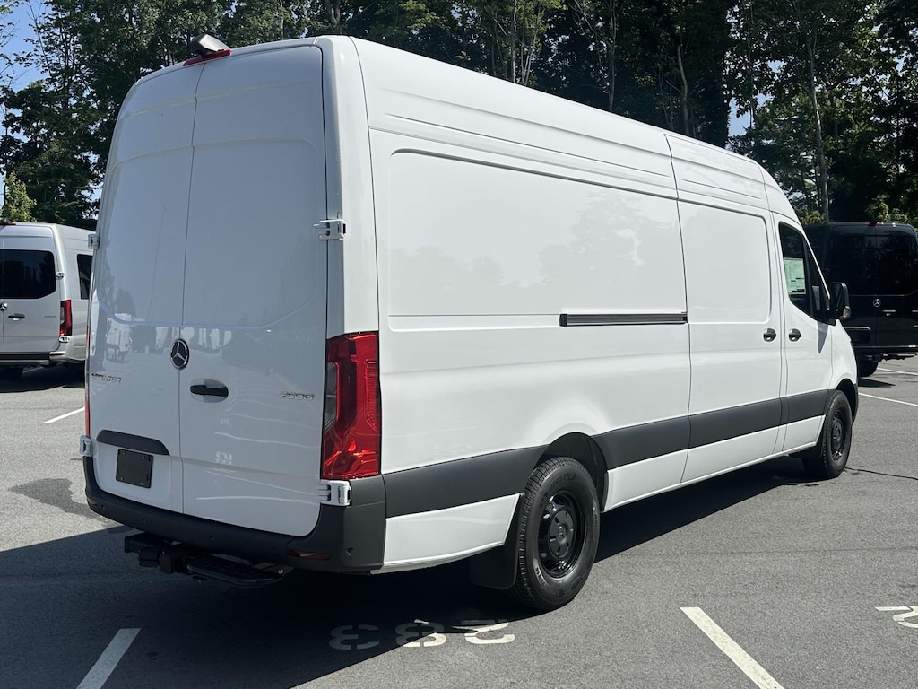 New 2025 Mercedes-Benz Sprinter 2500 High Roof 4-Cyl Diesel Full-size Cargo Van