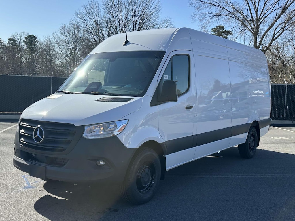 New 2025 Mercedes-Benz Sprinter 2500 High Roof 4-Cyl Diesel Full-size Cargo Van