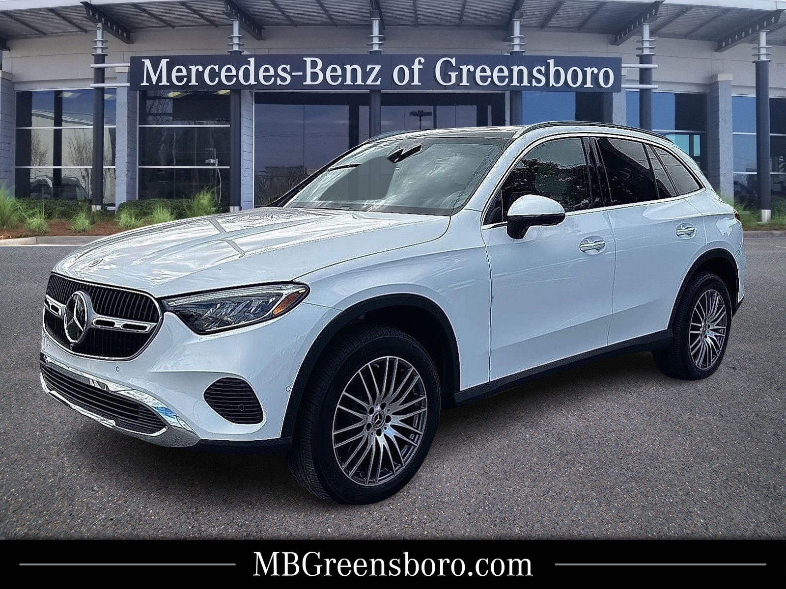 2023 Mercedes-Benz GLC GLC 300's photo