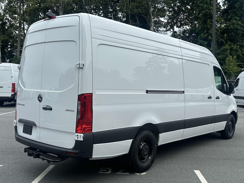 New 2025 Mercedes-Benz Sprinter 2500 High Roof 4-Cyl Diesel Full-size Cargo Van