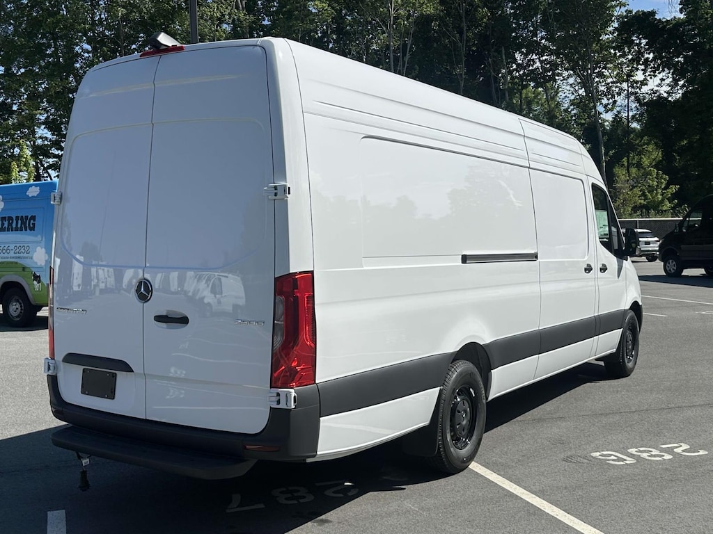 New 2025 Mercedes-Benz Sprinter 2500 High Roof 4-Cyl Diesel HO Full-size Cargo Van