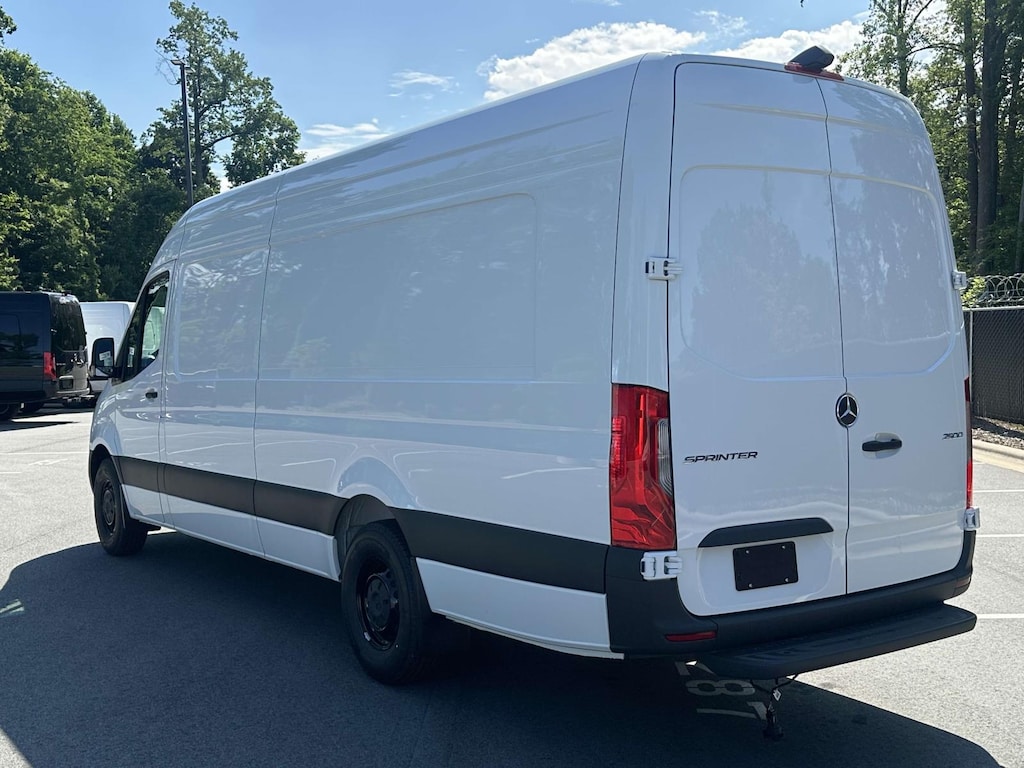 New 2025 Mercedes-Benz Sprinter 2500 High Roof 4-Cyl Diesel HO Full-size Cargo Van