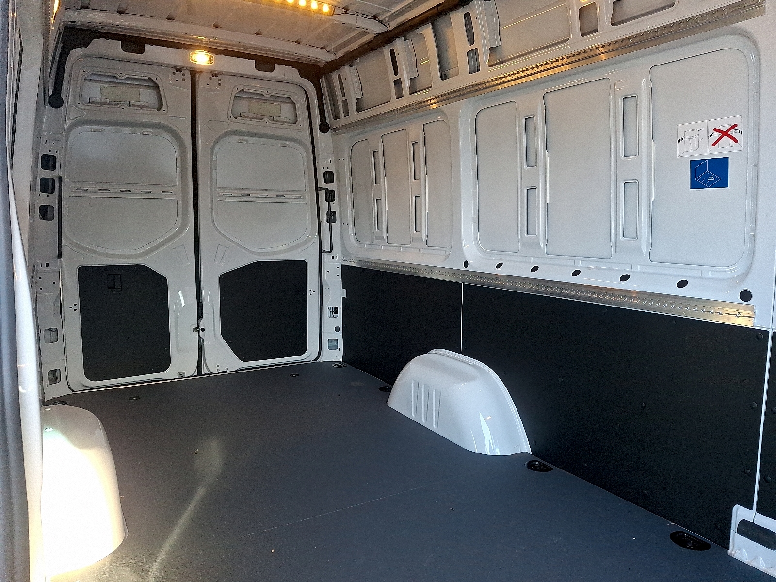 2025 Mercedes-Benz Sprinter Cargo Van Base - Photo 6
