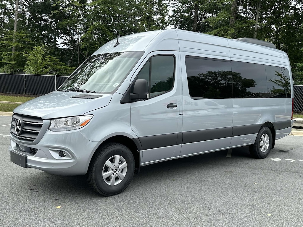 New 2025 Mercedes-Benz Sprinter 2500 High Roof 4-Cyl Diesel HO Full-size Passenger Van