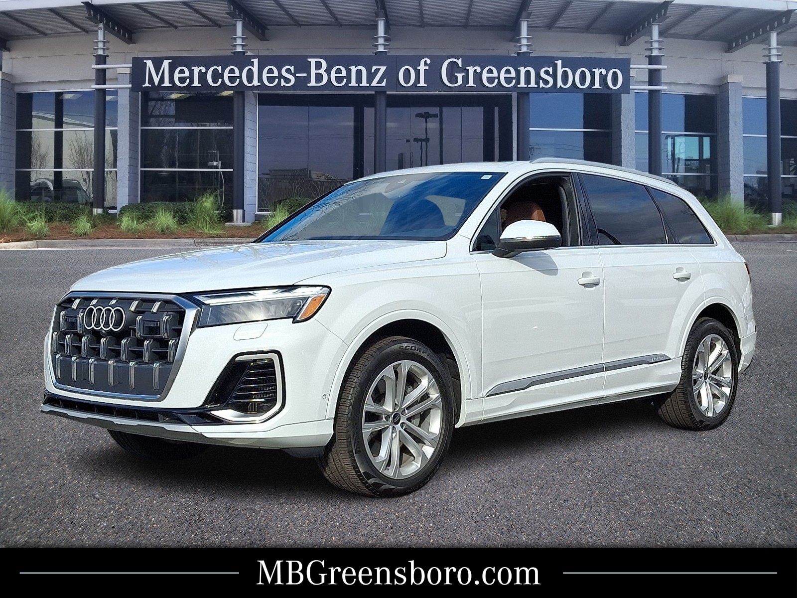 2025 Audi Q7 Premium Plus's photo