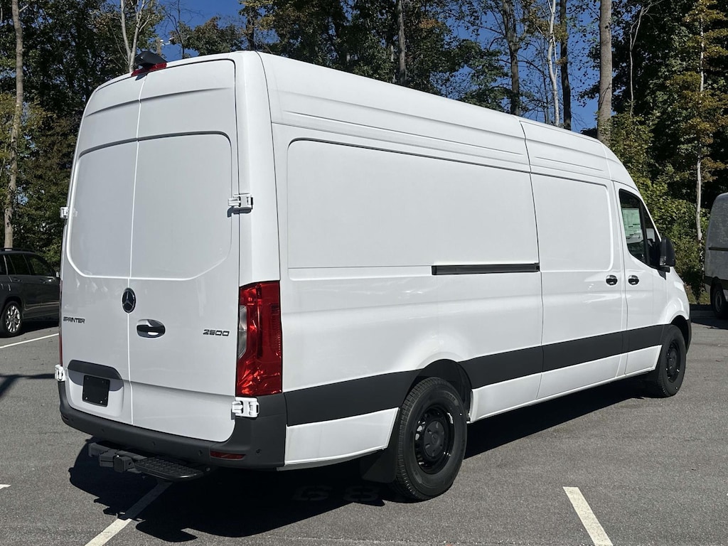 New 2025 Mercedes-Benz Sprinter 2500 High Roof 4-Cyl Diesel Full-size Cargo Van