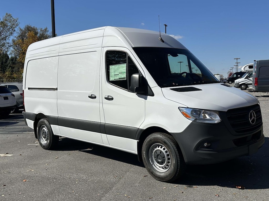 New 2026 Mercedes-Benz Sprinter 2500 Standard Roof 4-Cyl Diesel Full-size Cargo Van