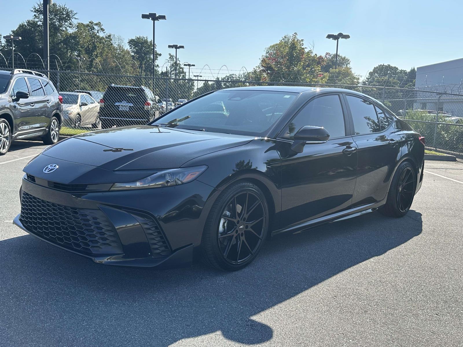 2025 Toyota Camry SE photo 3