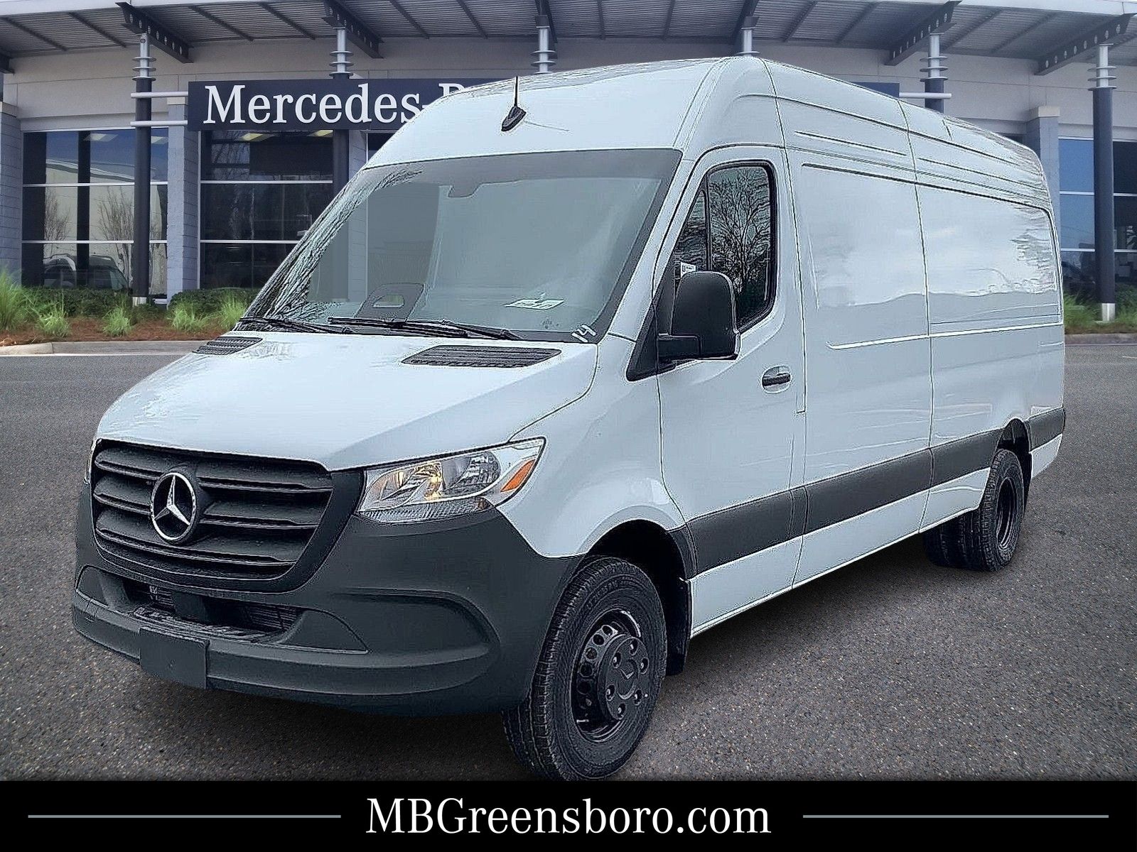 2025 Mercedes-Benz Sprinter Cargo Van Base's photo