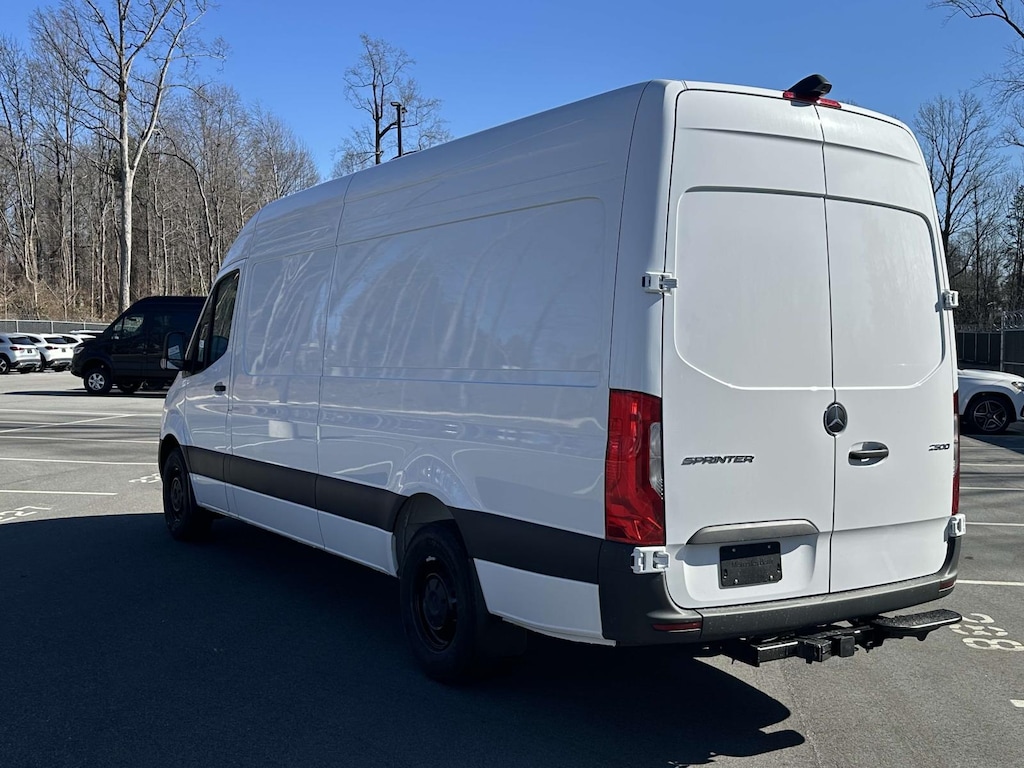 New 2025 Mercedes-Benz Sprinter 2500 High Roof 4-Cyl Diesel Full-size Cargo Van