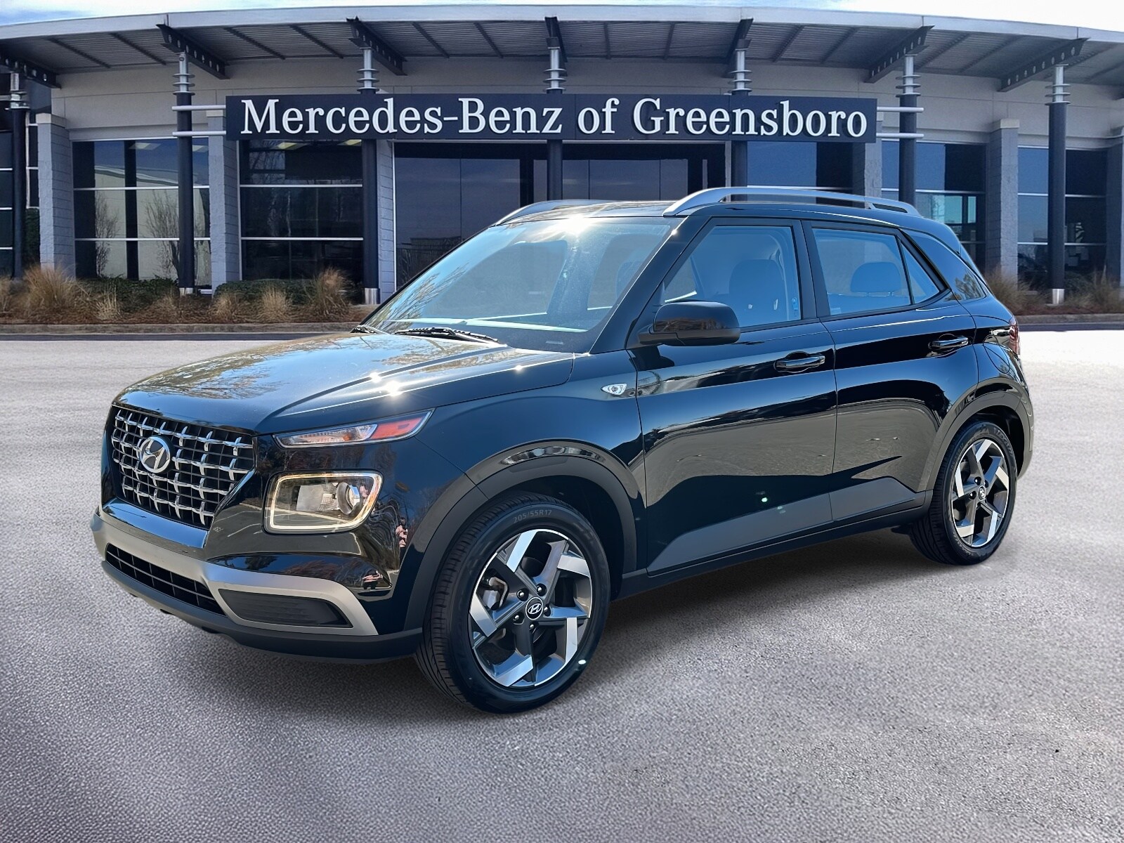 2023 Hyundai Venue SEL Limited photo 2