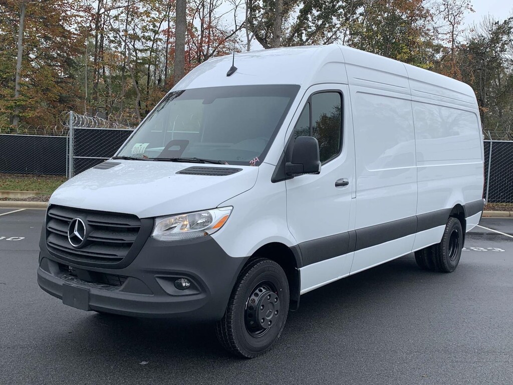 New 2025 Mercedes-Benz Sprinter 3500 High Roof 4-Cyl Diesel HO Full-size Cargo Van