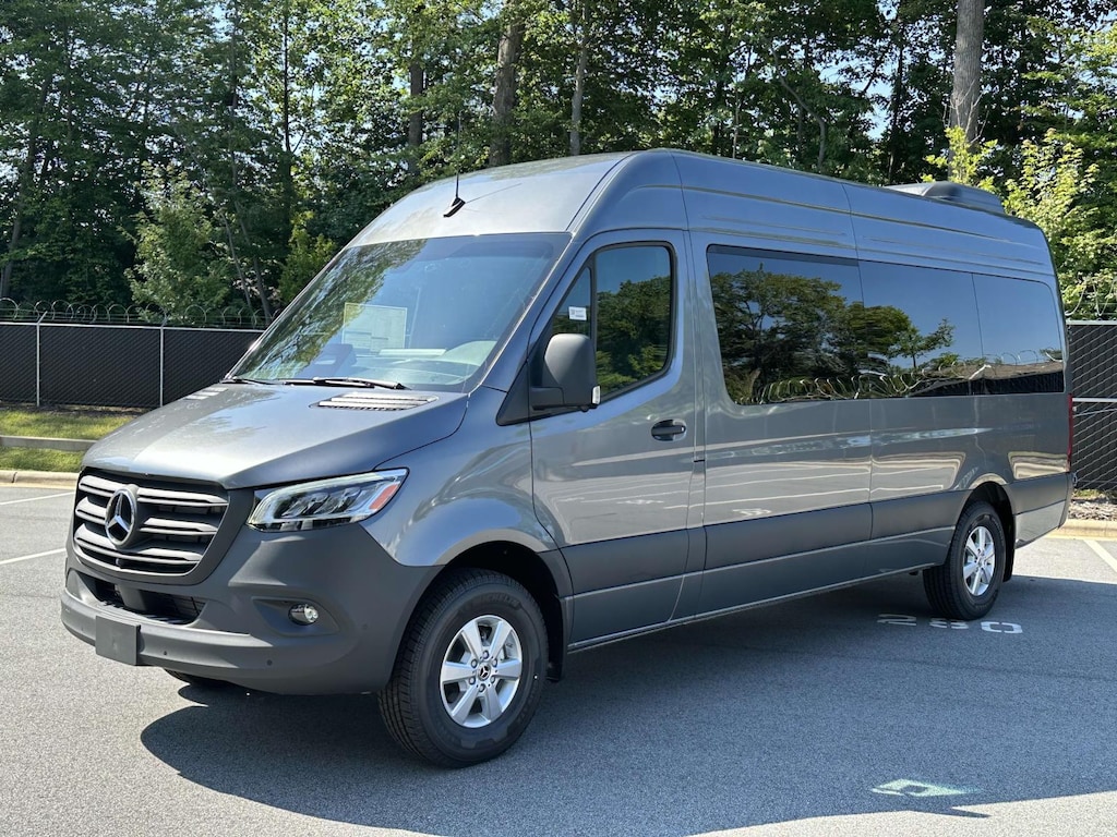New 2025 Mercedes-Benz Sprinter 2500 High Roof 4-Cyl Diesel Full-size Passenger Van