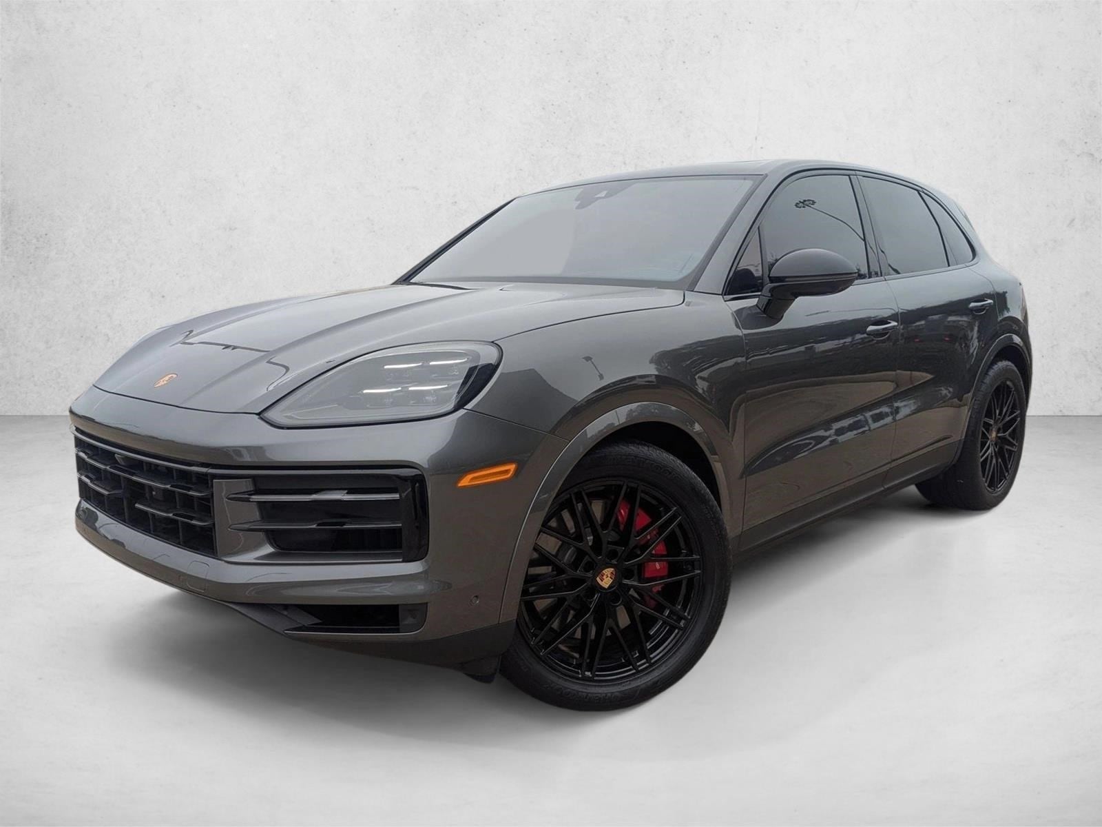 2024 Porsche Cayenne S