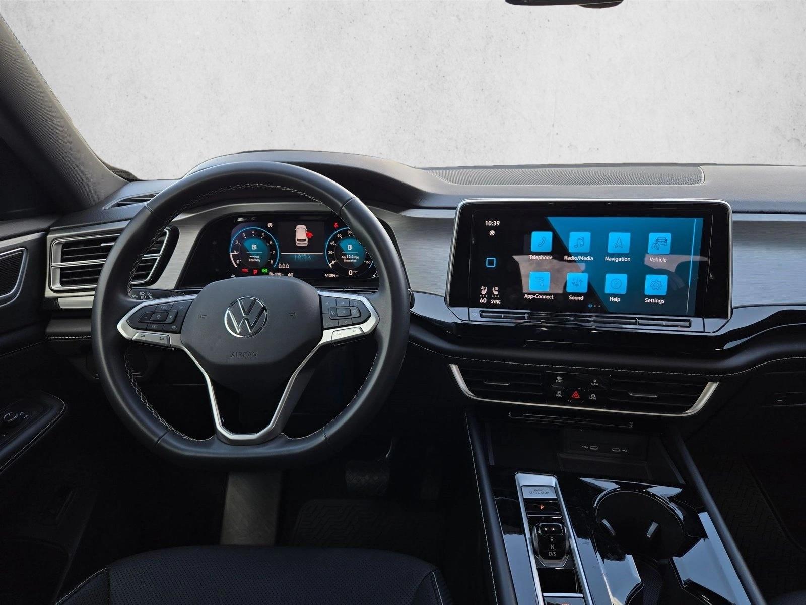 2024 Volkswagen Atlas Cross Sport 12