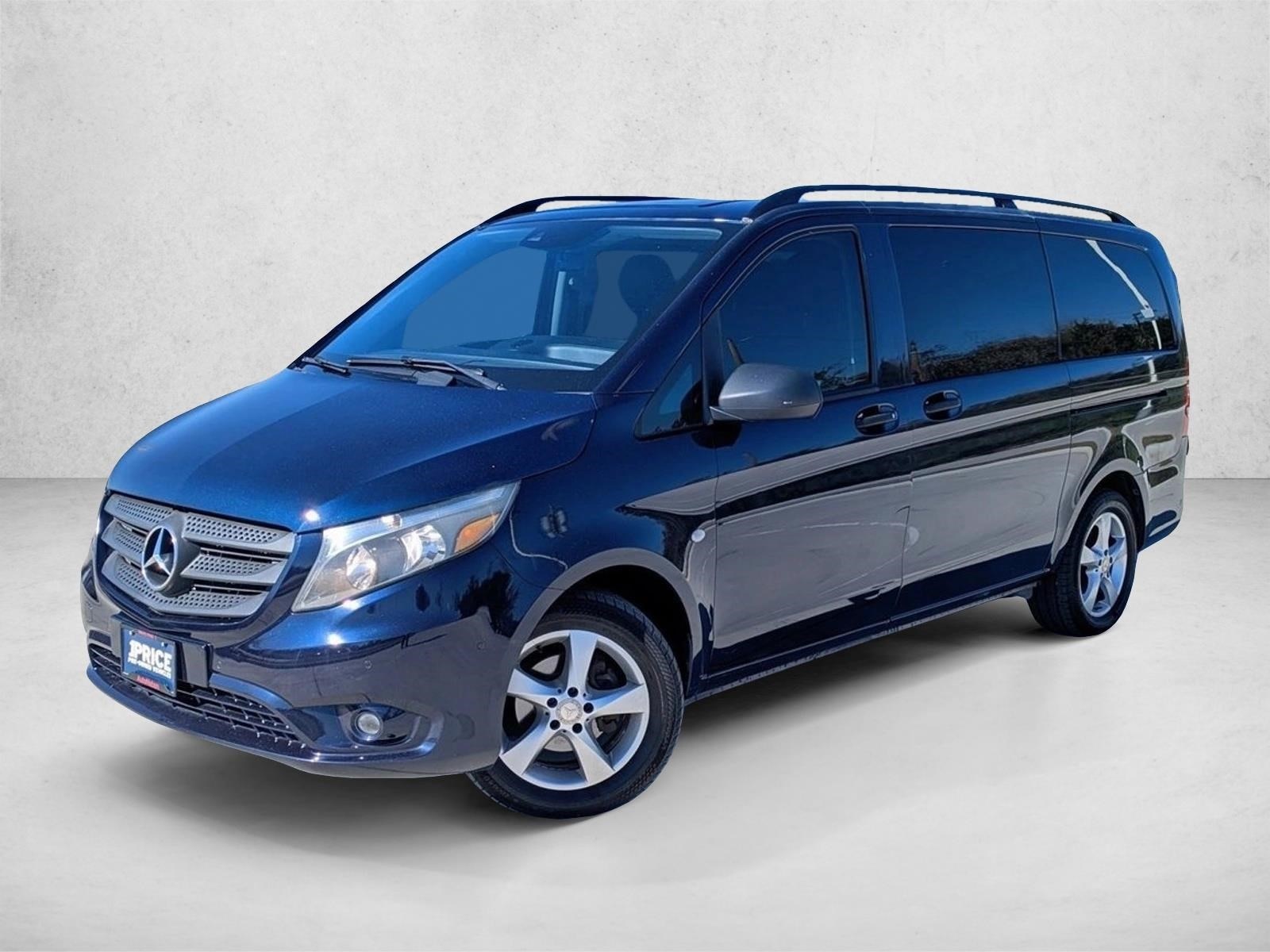 2016 Mercedes-Benz Metris Passenger Van Base