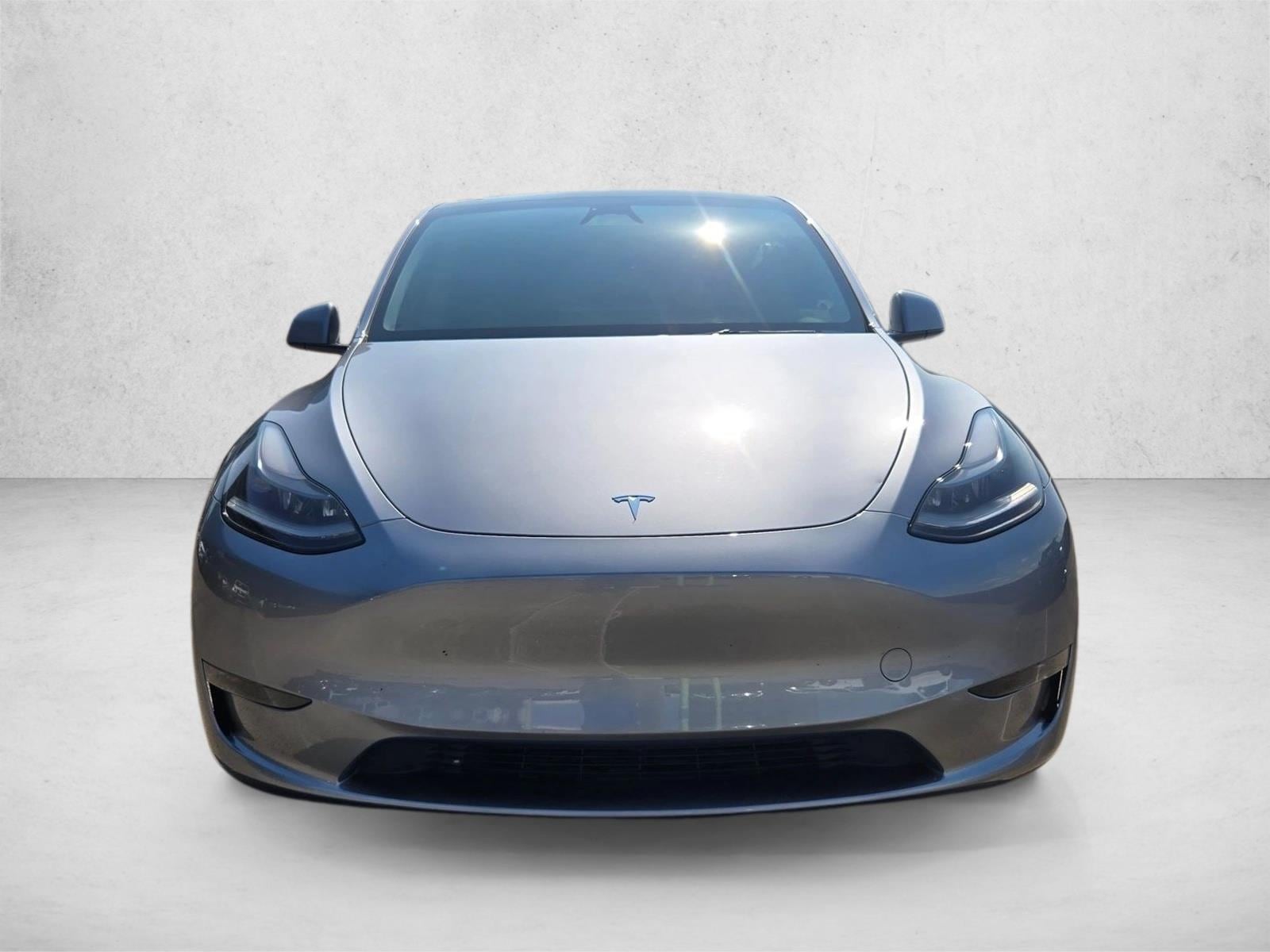 Used 2024 Tesla Model Y Long Range with VIN 7SAYGDEE3RA296964 for sale in Houston, TX