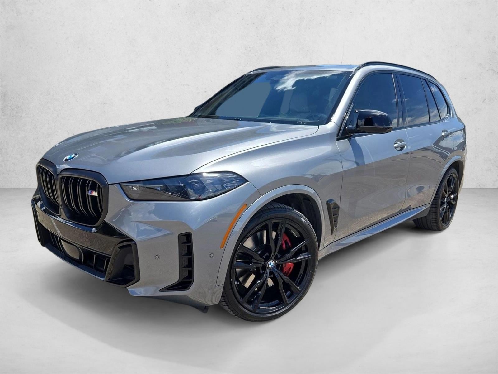 2025 BMW X5 M60i's photo