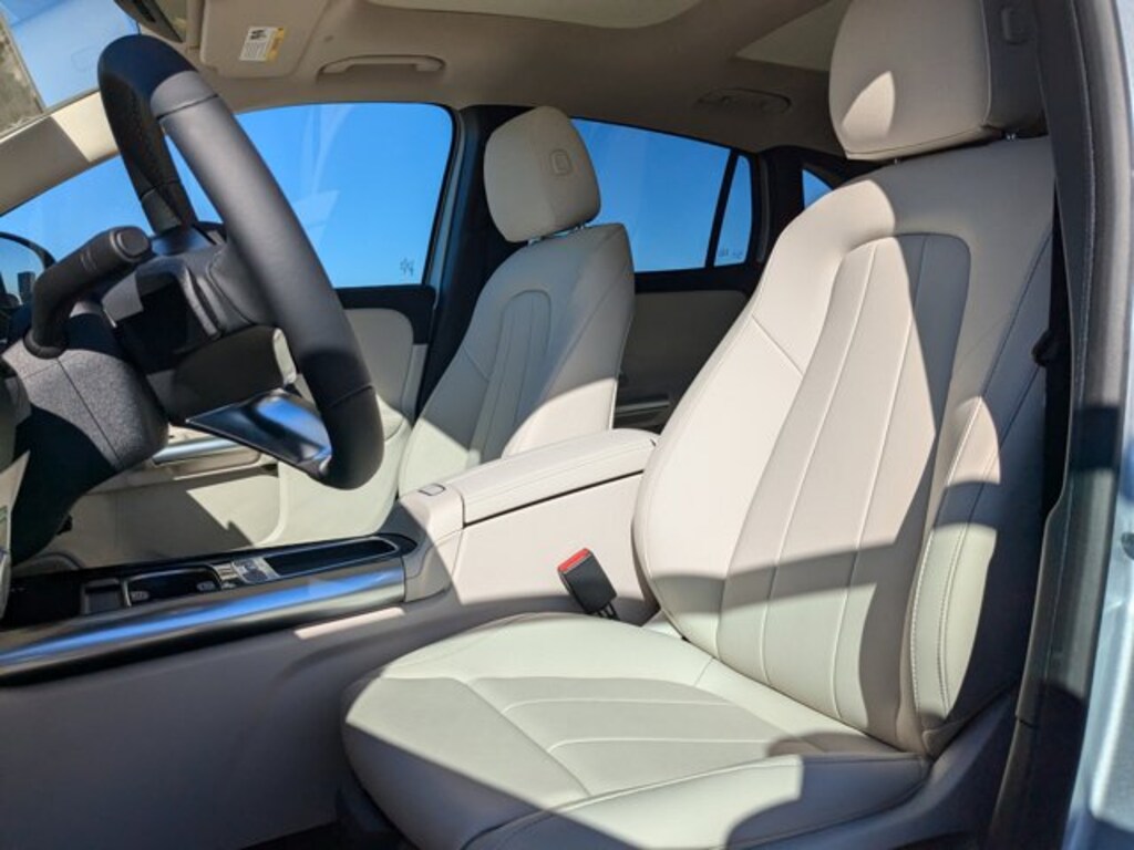 Certified 2025 Mercedes-Benz GLA SUV