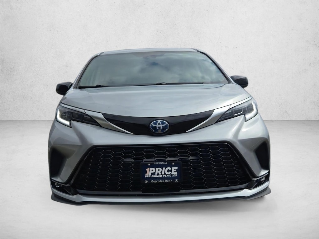 Used 2021 Toyota Sienna XSE 7 Passenger Van