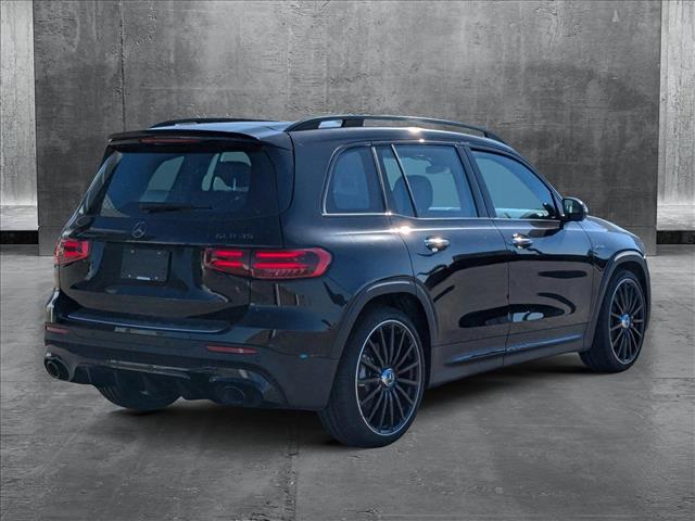 2025 Mercedes Benz GLB AMG 35 4MATIC photo 2